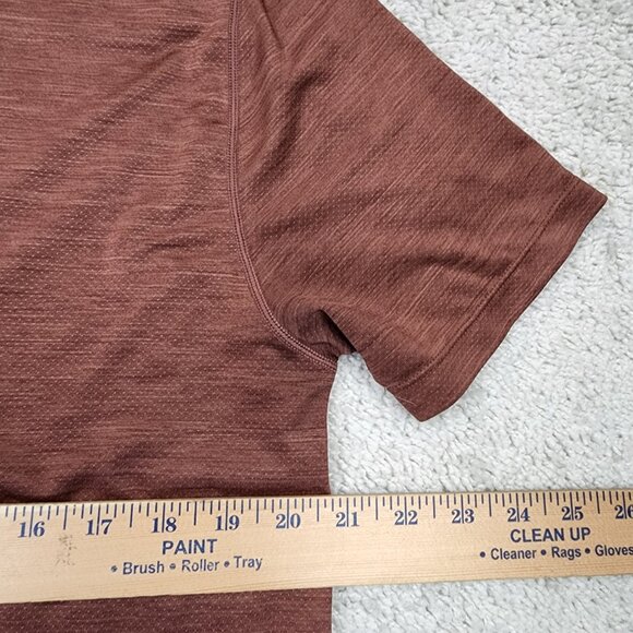 Vuori Zephyr Tee Shirt Mens Size Medium M V191 Brick Red Brown Huckberry REI USA - Picture 7 of 8